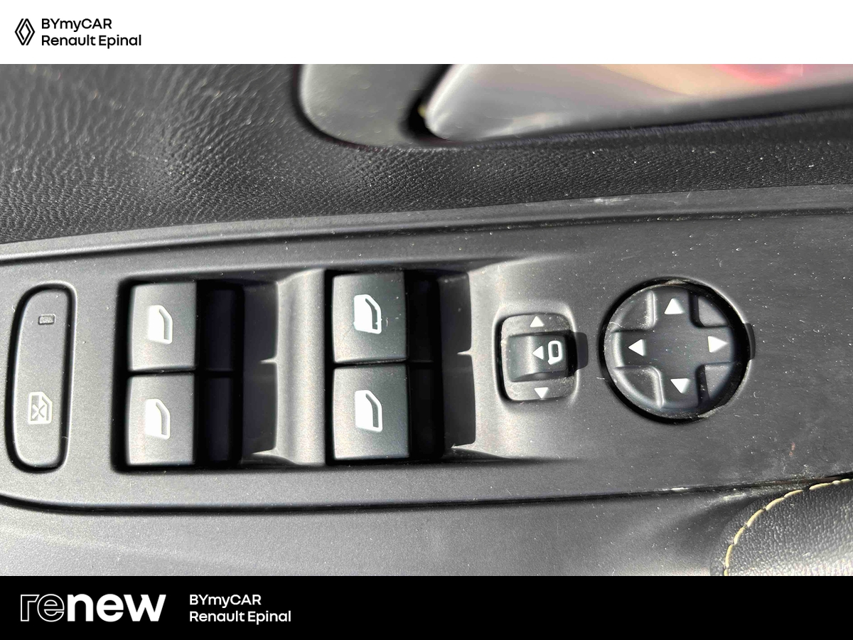 Peugeot 208 PureTech 100 S&amp;S BVM6 — photo 17