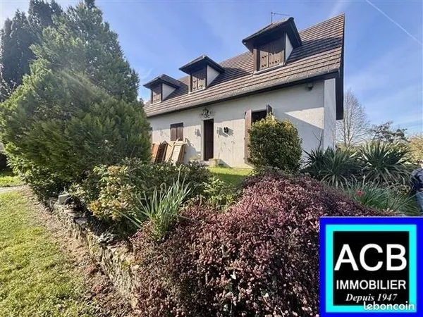 Maison 8 pièces 160 m²