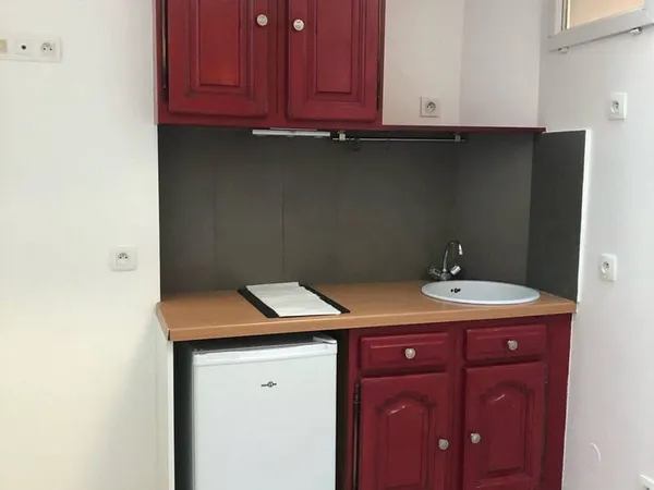 Studette 1 pièce 9 m²