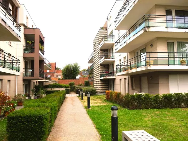 Loue appartement T3 (2 chambres) - 59420 MOUVAUX centre - 72 m² + balcon