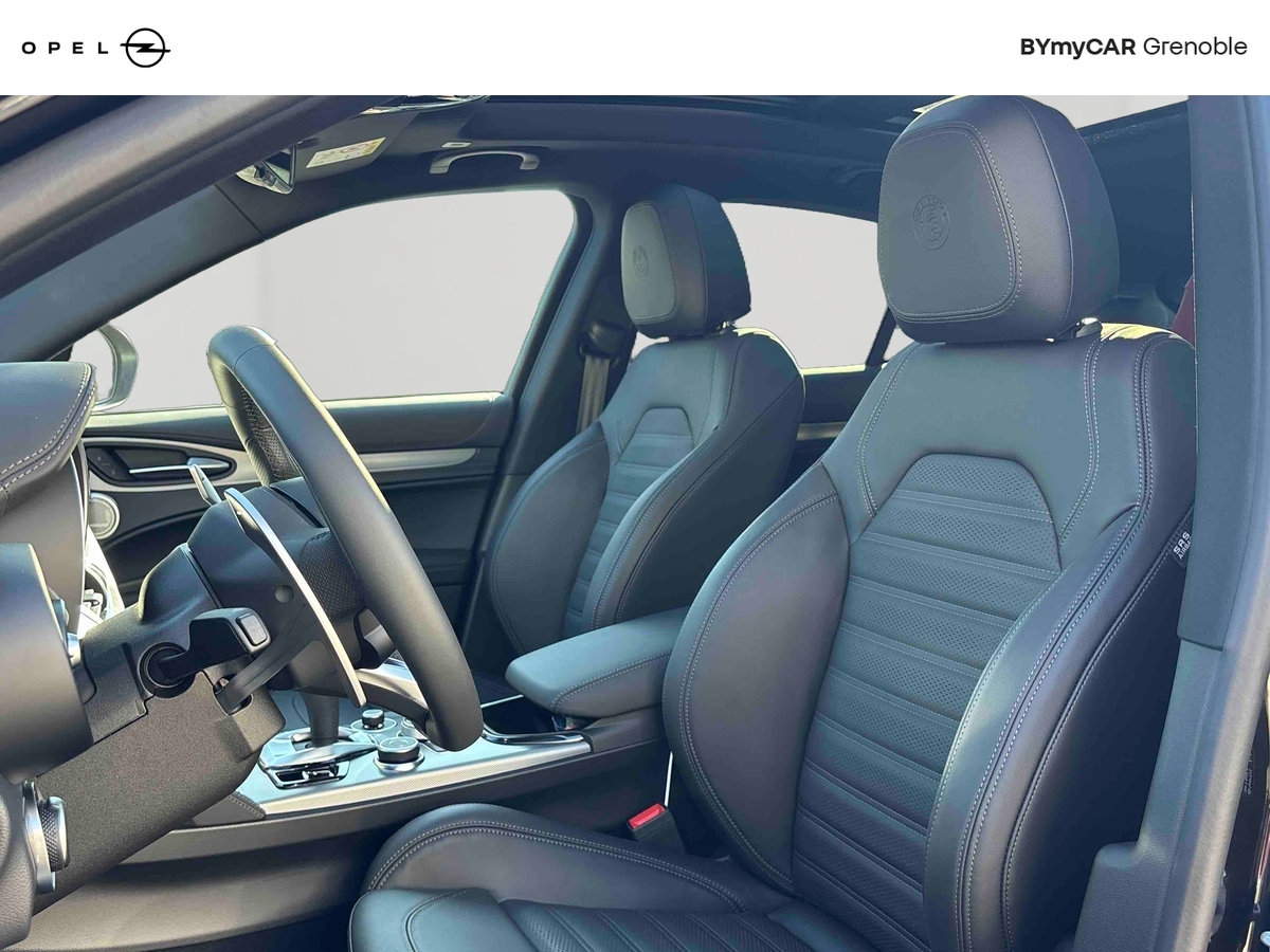 Alfa Romeo Stelvio 2.2 160 ch AT8 — photo 11