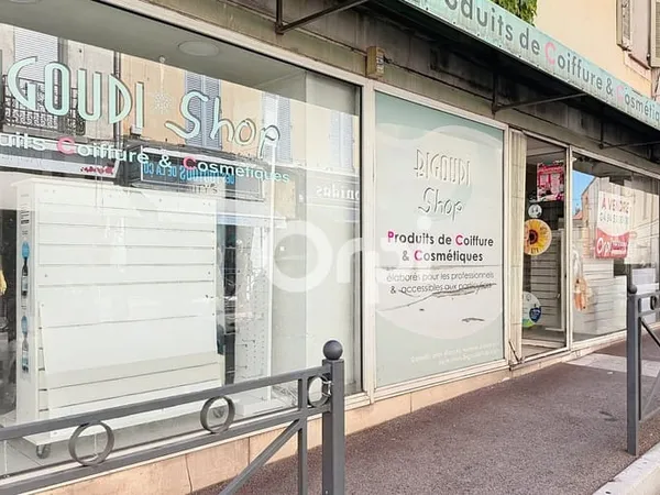 Local commercial 50 m²