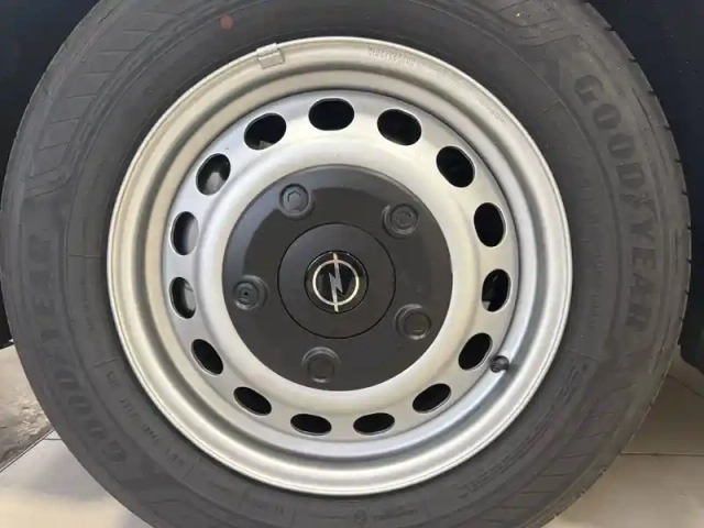 Opel Vivaro fgn diesel 120 ch m manuelle — photo 100