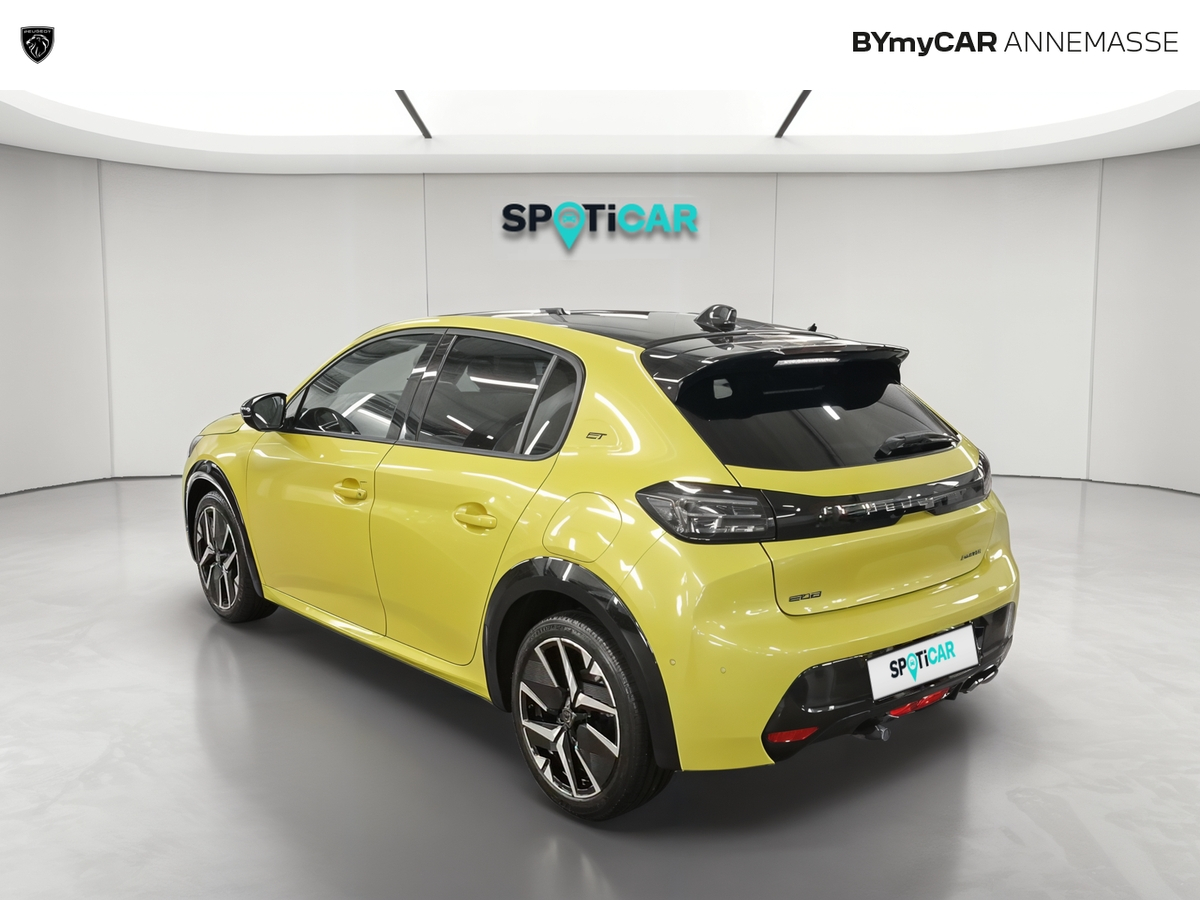 Peugeot 208 Hybrid 145 ch e-DCS6 — photo 3