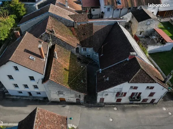 Maison 7 pièces 300 m²
