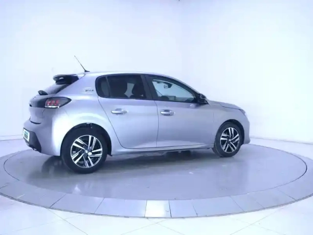 Peugeot 208 puretech 75 s&amp;s bvm5 — photo 8