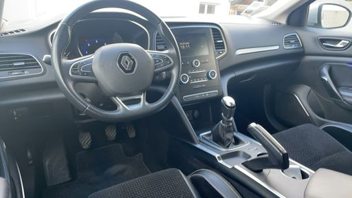Renault Megane Estate 1.5 dCi 110 - Intens – 2018 – 111679 km – Diesel – Boîte Manuelle — photo 45