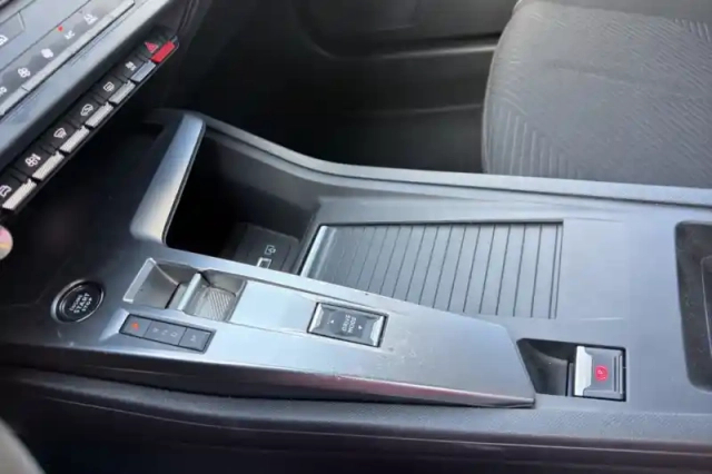 Peugeot 308 sw bluehdi 130ch s&amp;s eat8 — photo 28