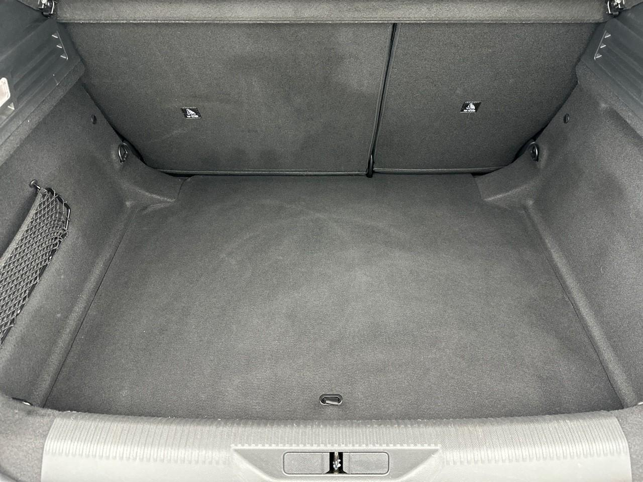 Peugeot 308 hybrid 145 e-dcs6 allure — photo 8