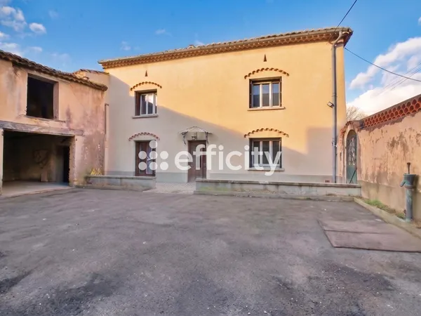 Maison 4 pièces 320 m²