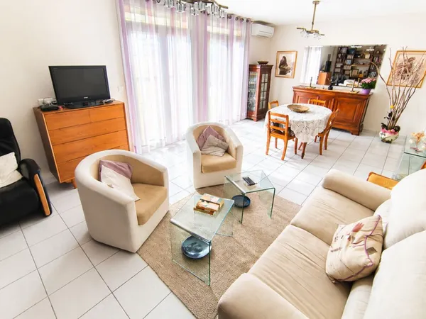Appartement rénové 3 pièces 100 m²