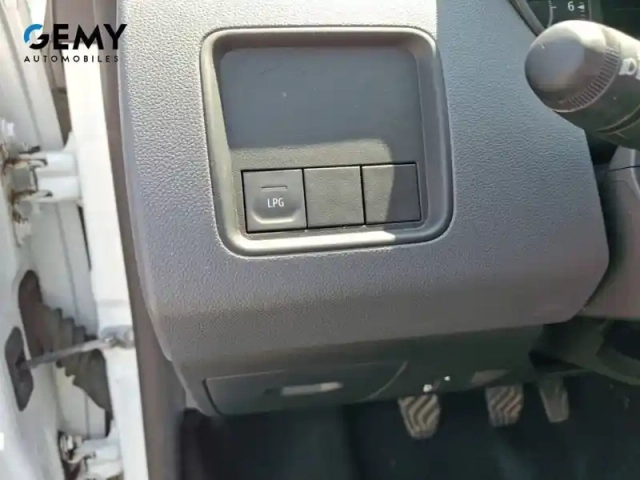 Dacia Duster eco-g 100 4x2 — photo 13