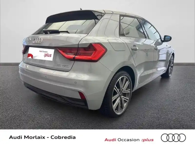 Audi A1 sportback 25 tfsi 95ch advanced — photo 4