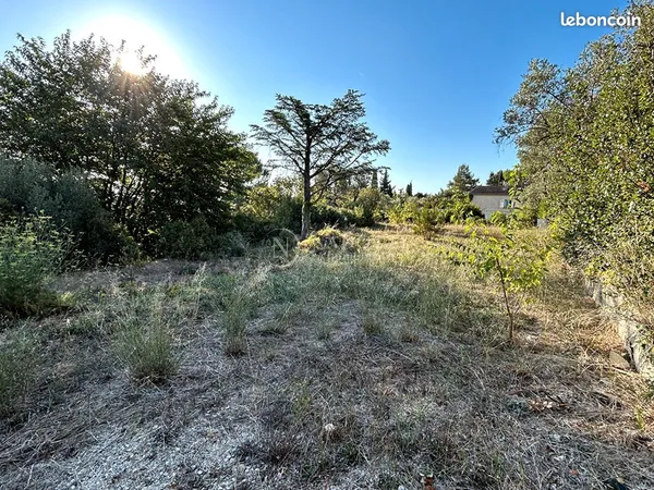 Terrain 1292 m² SAINT SATURNIN LES AVIGNON
