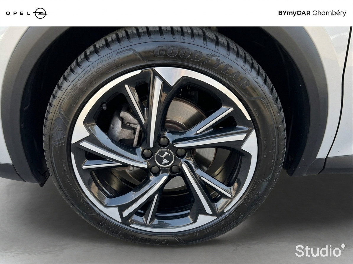 DS7 Crossback Hybride E-Tense 300 EAT8 4x4 — photo 14