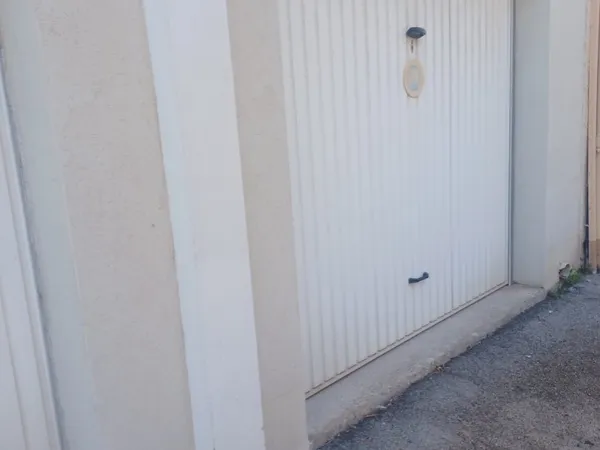 Parking/Garage/Box