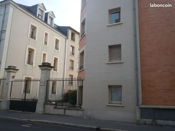 STUDIO 20 m2 - PREBENDES - TOURS - RESIDENCE CALME