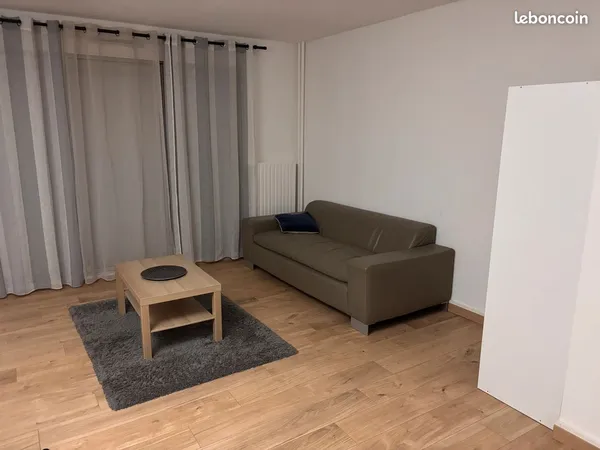 Vend appartement meublé