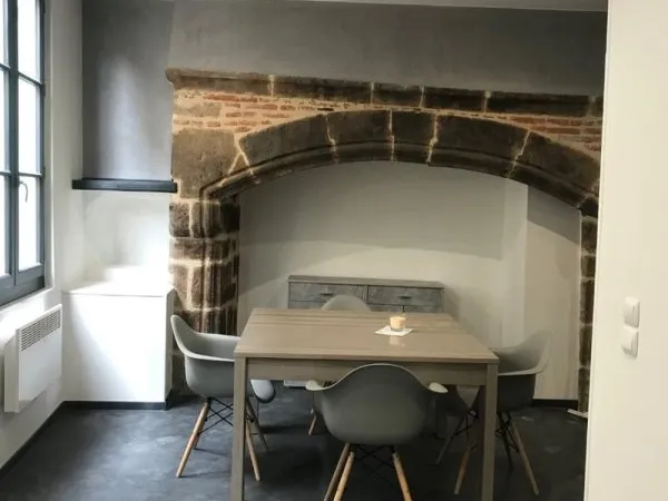 APPARTEMENT RENOVE - CENTRE HISTORIQUE
