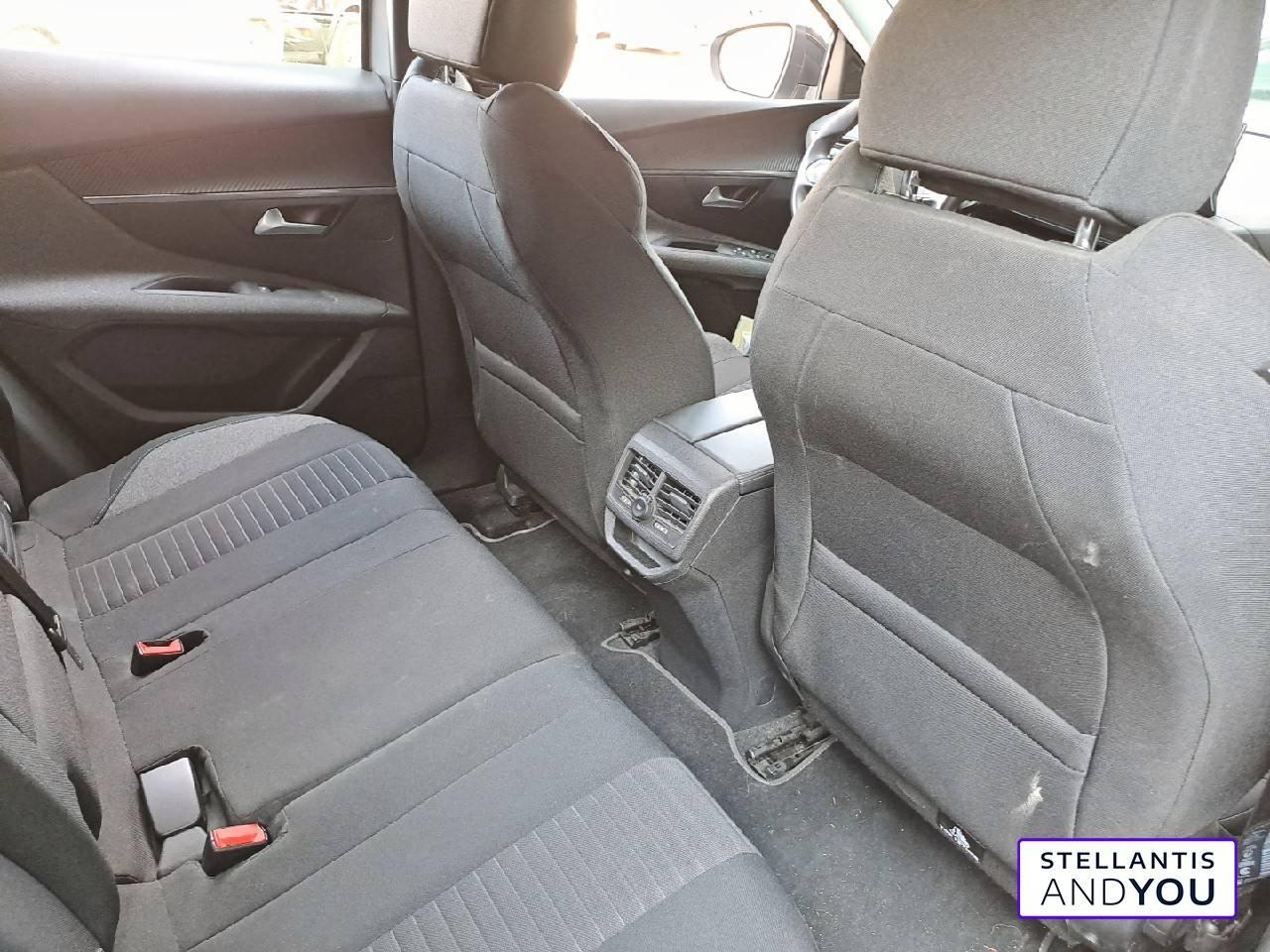 Peugeot 3008 puretech 130ch s&s bvm6 style — photo 6