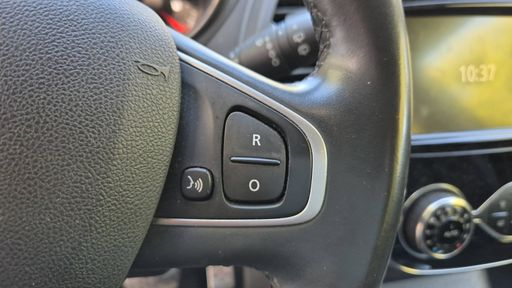Renault Captur 1.2 TCe 120 Energy EDC - Intens – 2017 – 97052 km – Essence – Boîte Automatique — photo 2