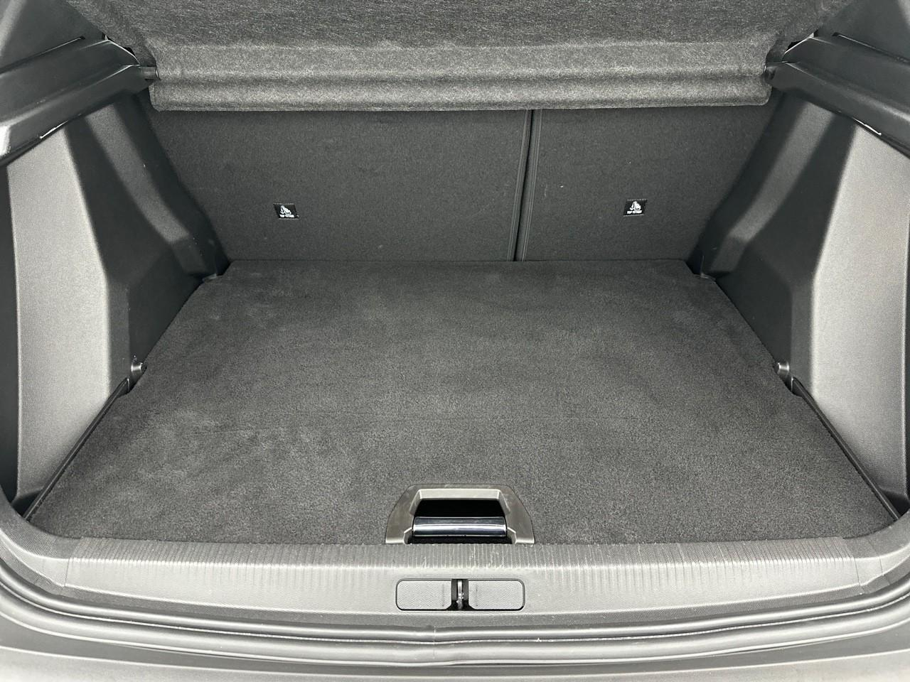 Peugeot 2008 100 s&s bvm6 allure — photo 6