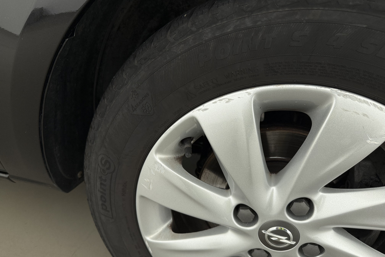 Opel Corsa — photo 22