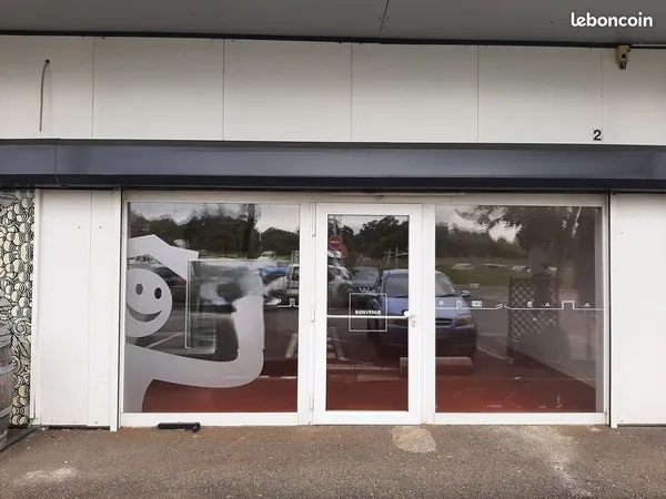 Local commercial 127 m² HAUTE GOULAINE