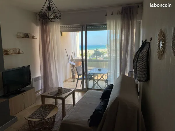 T1 / Studio charmant 23 m² - Vue mer & Terrasse Sud-Est - Canet Sud Location meublée de septembre 20