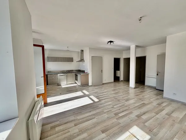 Appartement traversant, T3, à Le Pont de Beauvoisin Savoie, Une Opportunité à Saisir