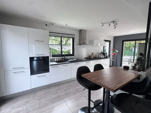 Maison 6 pièces 160 m²