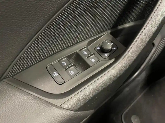 Skoda Octavia combi 2.0 tdi 150 ch scr dsg7 — photo 27