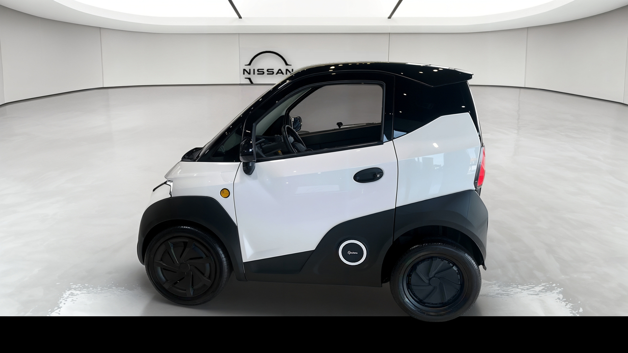 Nissan S04 NANOCAR L6 5.6 KWH 1 BATTERIE PREMIUM 2 PLACE — photo 2