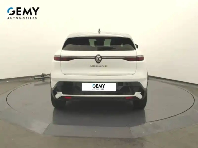 Renault Megane e-tech ev60 220 ch super charge — photo 20