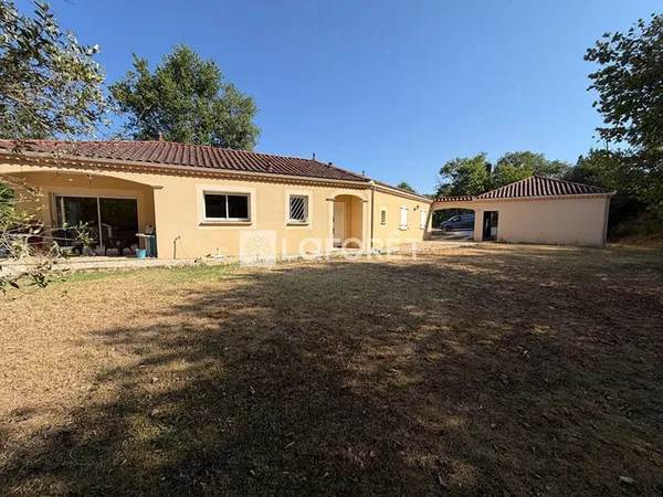 Gourdon proche centre maison Plain pied 4 pièce(s) 123 m2