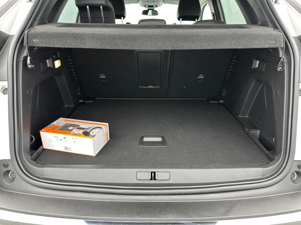 Peugeot 3008 puretech 130ch s&s eat8 allure pack — photo 6