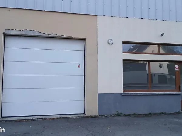 Local commercial à louer à Vercel (25530) avec 100 m2 de stockage