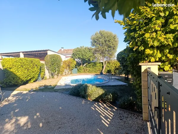 Maison 2023 avec piscine, DPE B, 3 chambres, jardin, clé en main