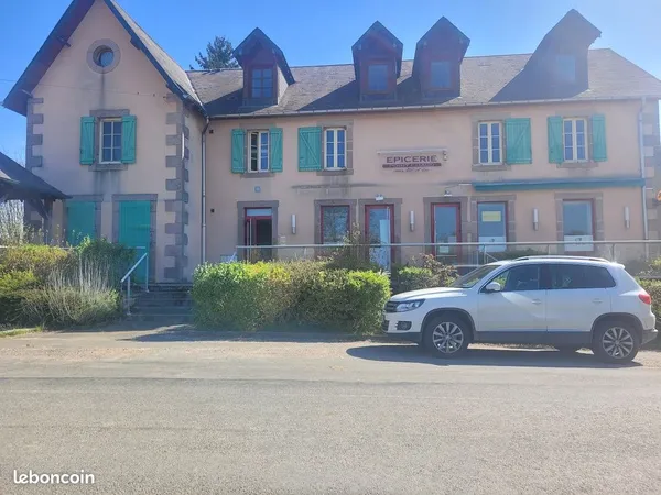 Appartement 3 chambres et pièce à vivre