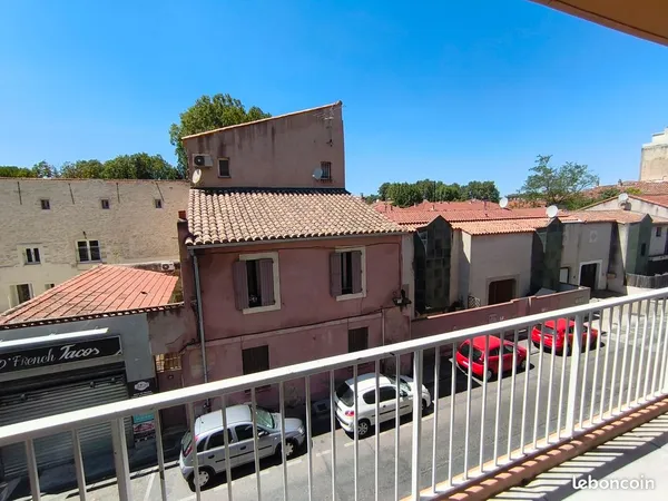 Grand T2 44m2 + Cave + balcon