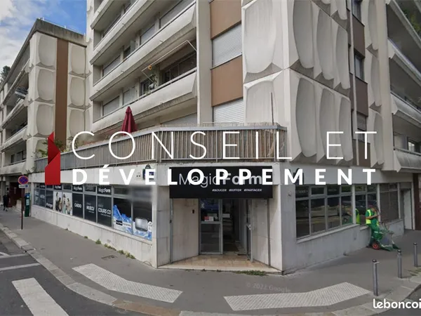 Boutique 948 m² PARIS