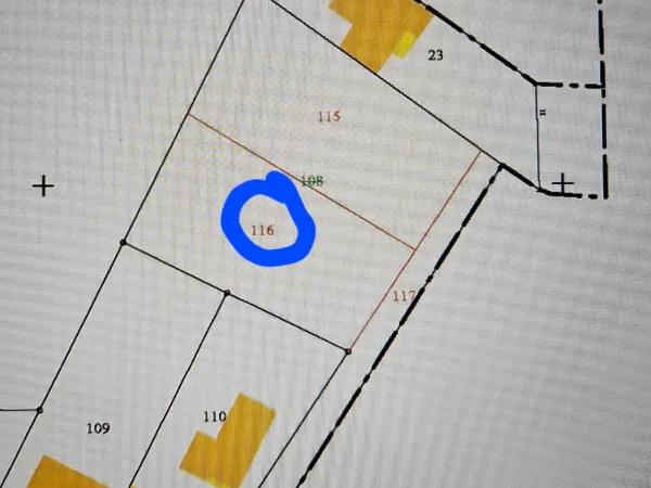 Terrain 1259 m²