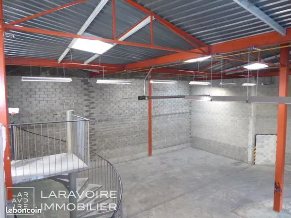 Local 1553 m² SAINT ETIENNE