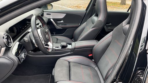 Mercedes Classe A 200 163 7G-DCT - Amg Line + – 2019 – 53175 km – Essence – Boîte Automatique — photo 28