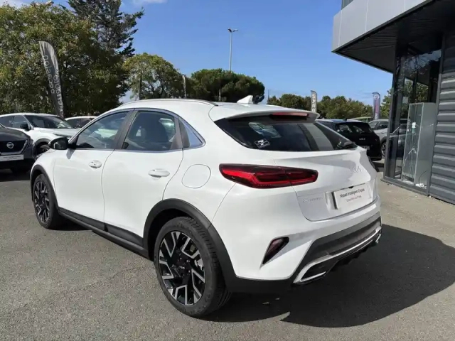 Kia Xceed 1.0 t-gdi 100 ch bvm6 — photo 3