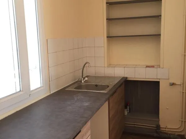 Appartement 2 pièces 44 m², 1er étage, proche gare, Mantes-la-Jolie