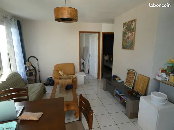 Chambre dans logement partagé/coloc/ location saisonnière