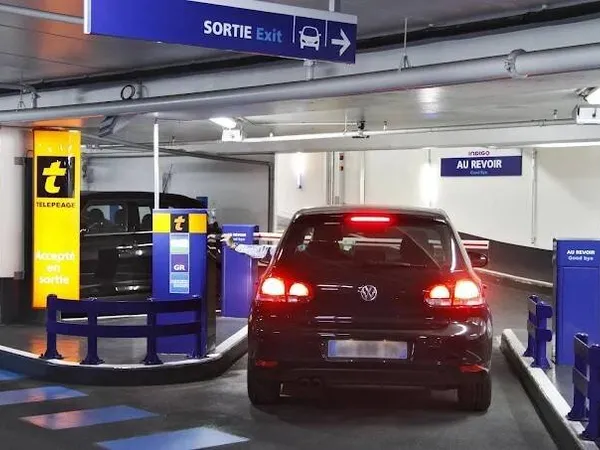 Parking 12 m²