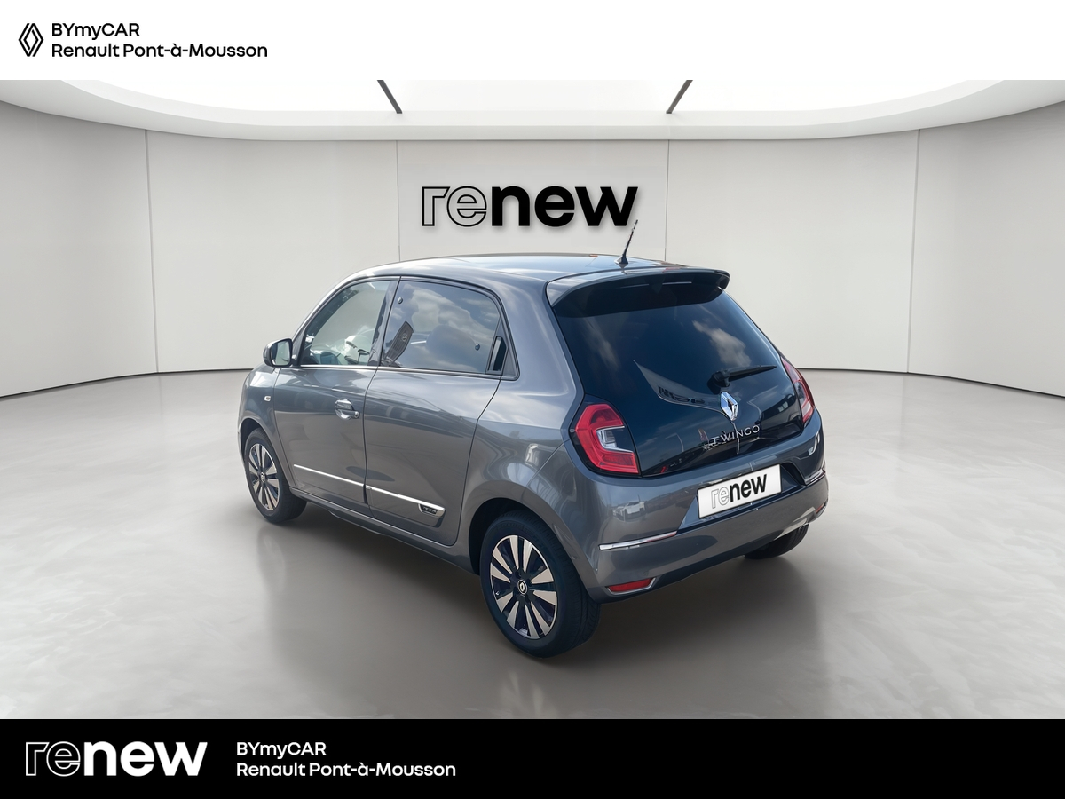 Renault Twingo III E-Tech — photo 3