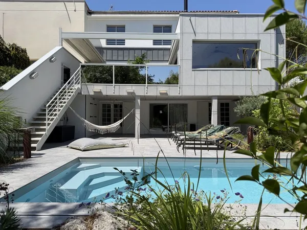 Maison de luxe 5 pièces 220 m²